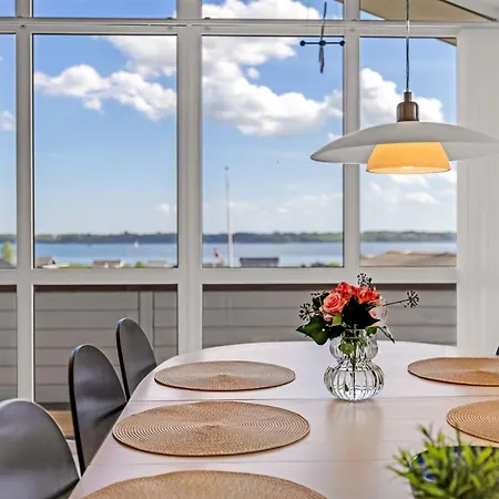 펜션 Jelke - 500m From The Sea By Interhome 아벤라